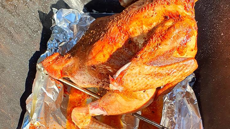 Tītara cepetis grilā